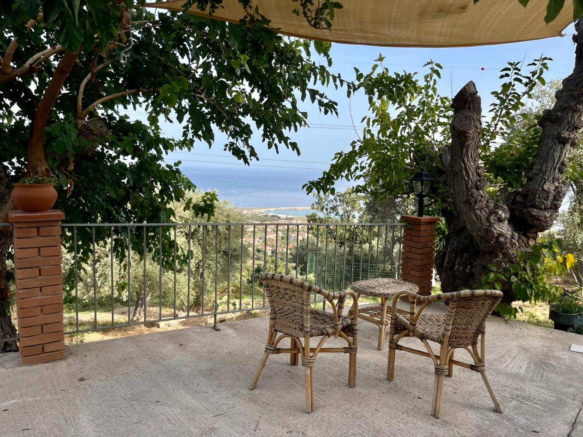 Agriturismo Serre SantʼAgata di Militello Exteriör bild